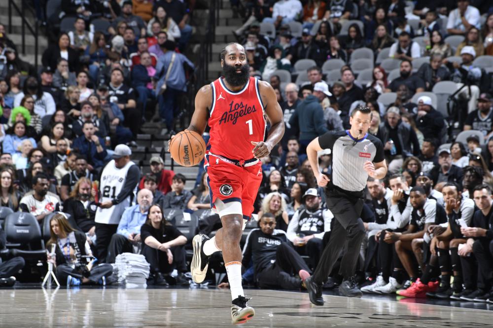 南的运动员 南的运动员